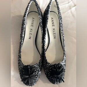 Anne Klein Pom Pom Happy Tweed block heel -never worn
